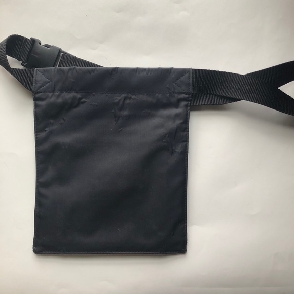 Black Nylon Adjustable Waist Bag / Fanny Pack - Picture 2 of 4